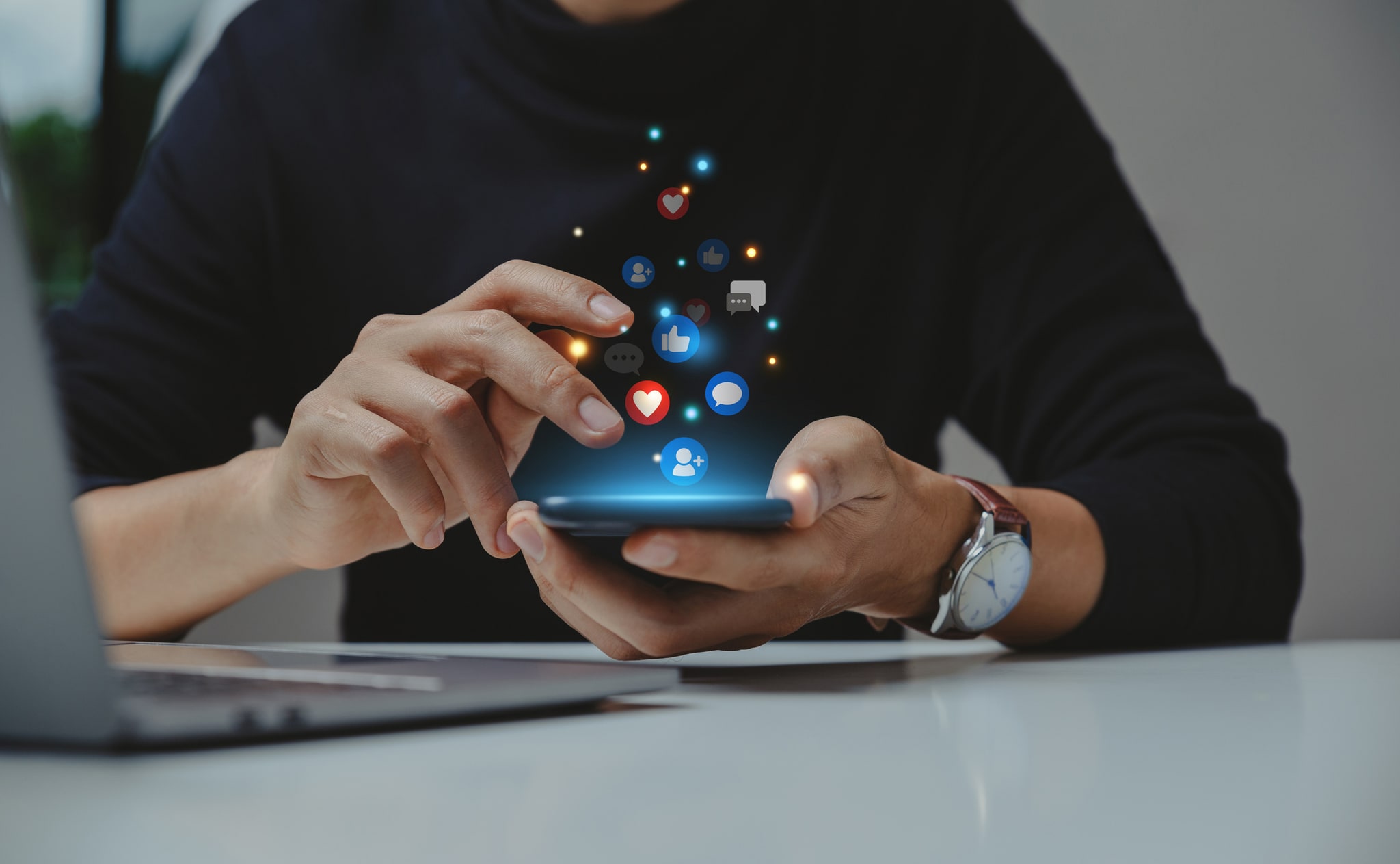 Gestion Meta Ads (Facebook et Instagram) à Marseille — consultant JS Studio Web pilotant les campagnes publicitaires d'un client